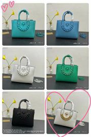 Picture of Versace Lady Handbags _SKUfw116079926fw